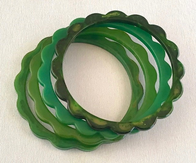 BS40 green bakelite spacer bangles